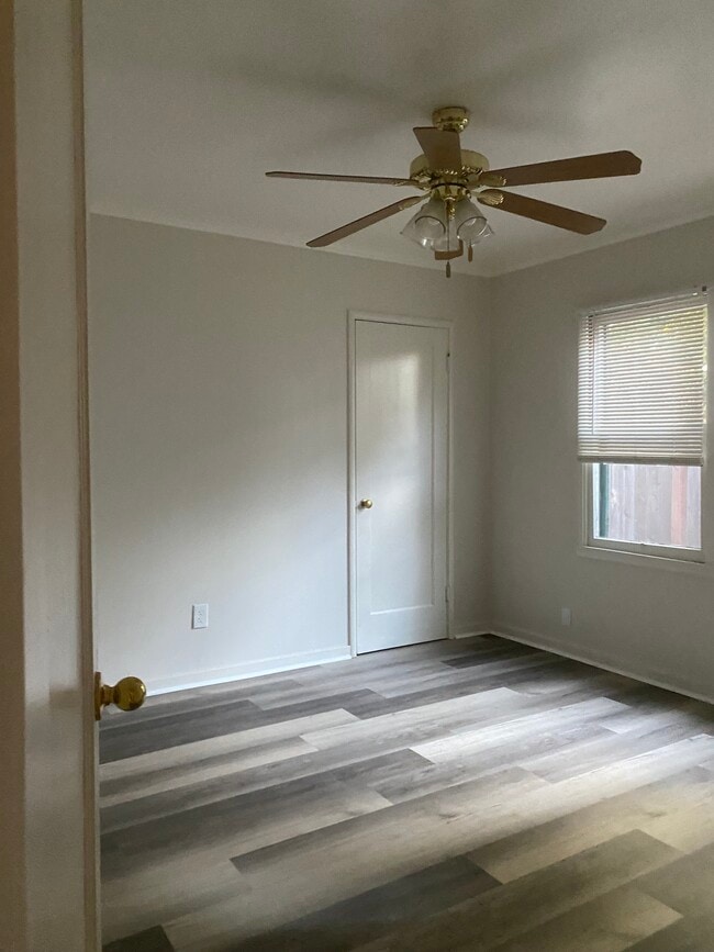 Bedroom - 428 Cross St