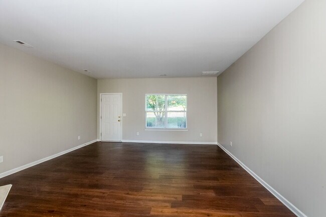 Foto del edificio - 8504 Old Potters Rd