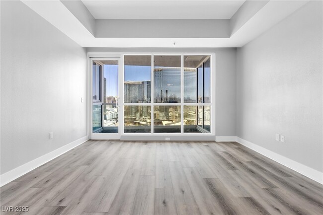Building Photo - 4525 Dean Martin Dr