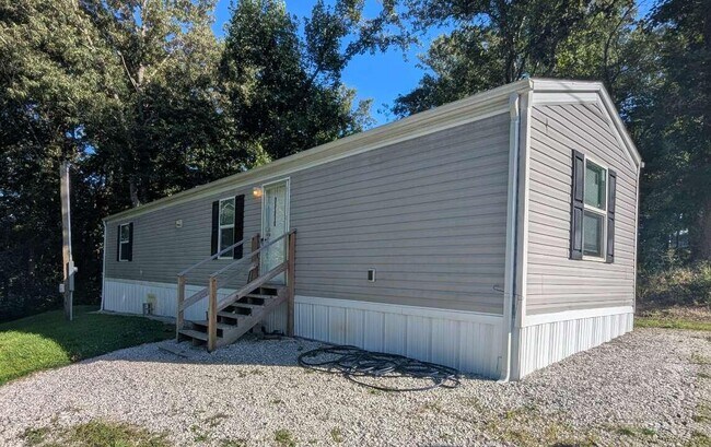 Building Photo - 249 Devils Neck Rd