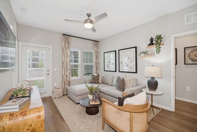 Foto del edificio - Ascend Nona West