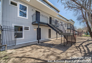 Building Photo - 926 King Ave