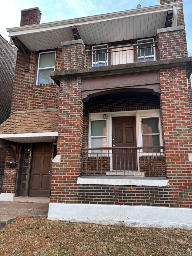 Front Door & 1st Floor Balcony - 3507 Ohio Ave
