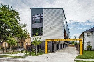 Building Photo - 4908 Manett St