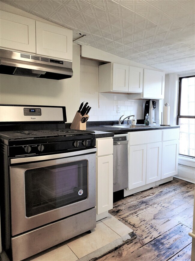 Foto del edificio - 348 Varick St