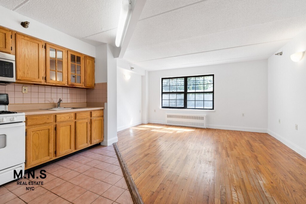 800 Bergen St Unit 2A, Brooklyn, NY 11238 Room for Rent in Brooklyn