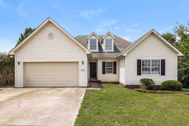 Building Photo - 1318 Knight Dr