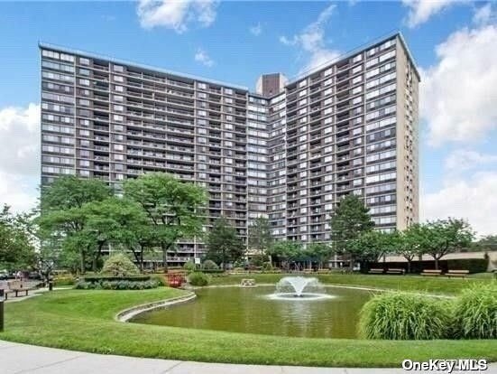 Primary Photo - 2 Bay Club Dr