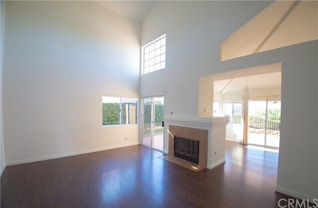 Building Photo - 27597 Paseo Tiara
