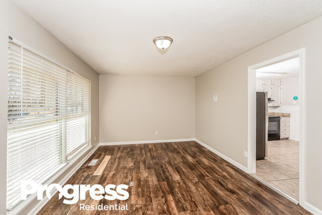 Building Photo - 5112 Rick Dr