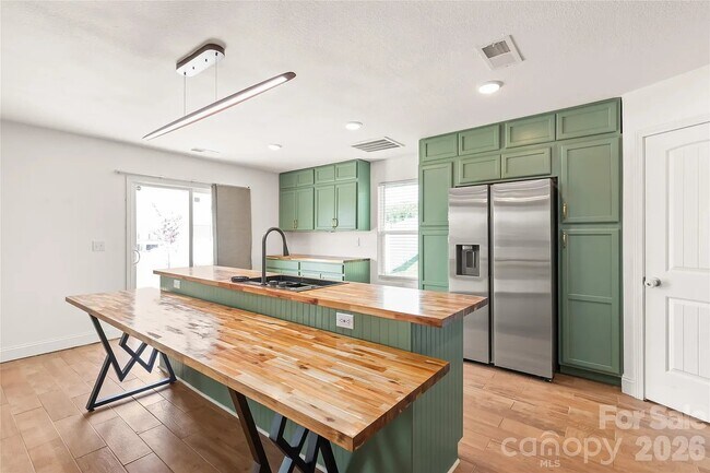 Foto del edificio - 1232 Phifer Rd