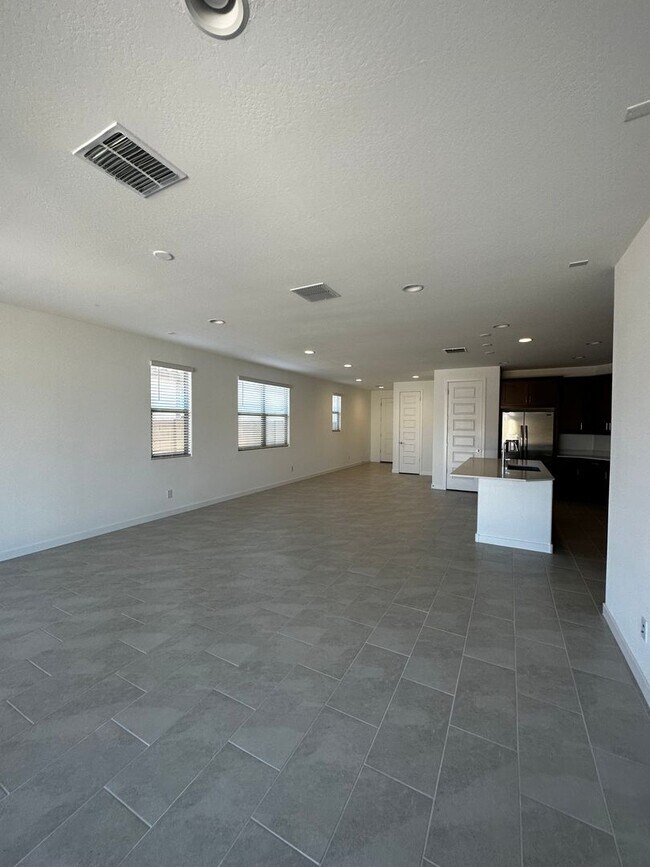 Building Photo - BRAND NEW 4 BEDROOM IN COOPERLEAF IN PHOENIX