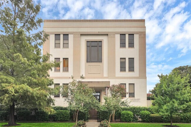 Building Photo - 1100 Harvard St