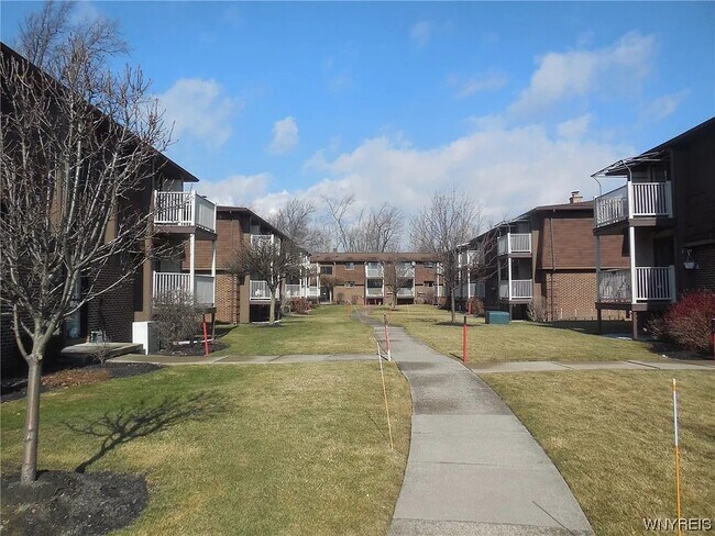 Foto del edificio - 3920 Ridge Lea Rd