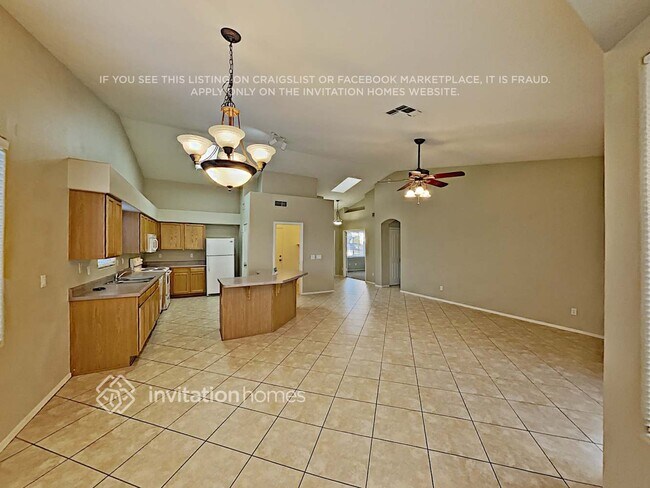 Building Photo - 11331 E Contessa St