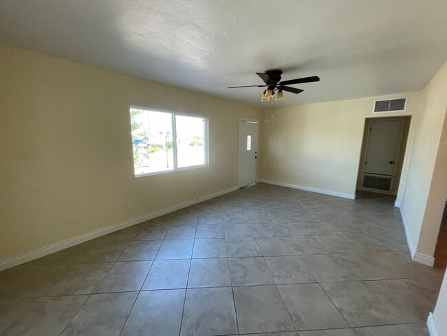 Foto del edificio - Affordable 2 Bedroom home near Downtown Yuma!
