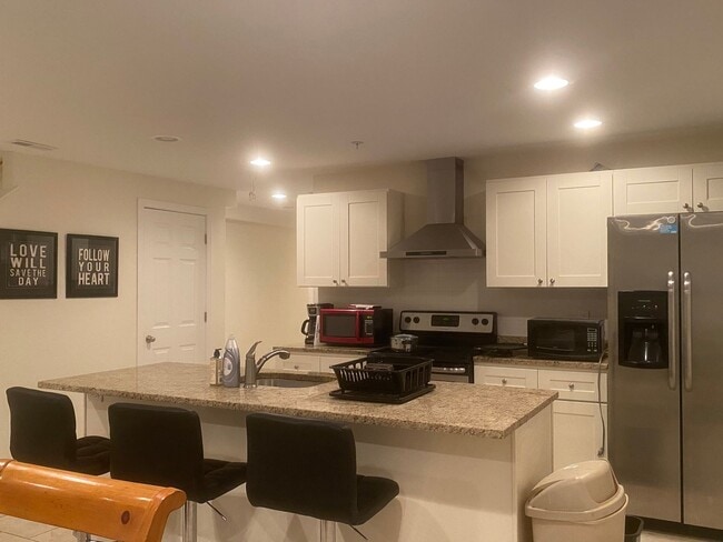 Building Photo - 524 N 36th St