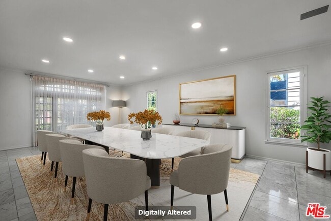 Foto del edificio - 10810 Rochester Ave