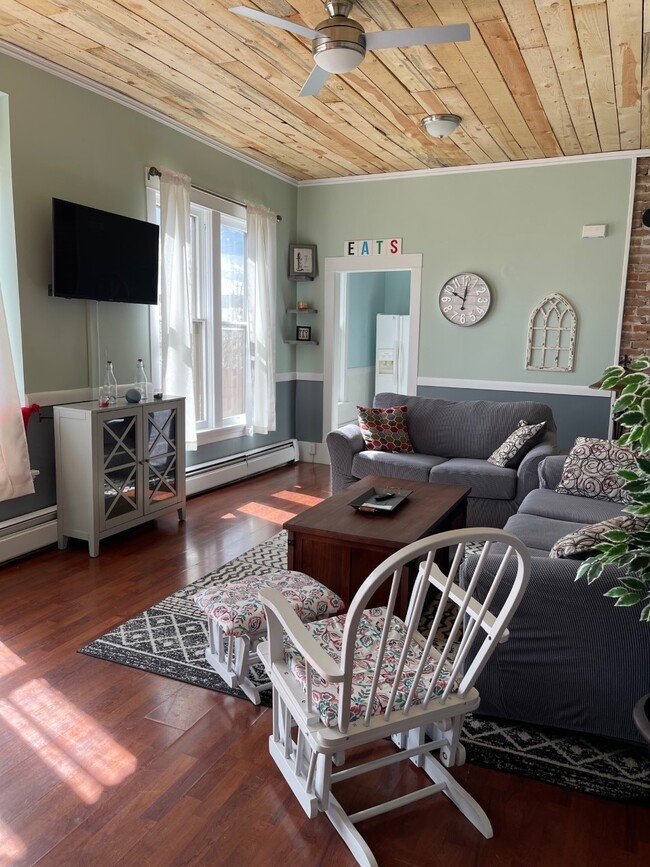 725 Broadway St, Thermopolis, WY 82443 House Rental in Thermopolis