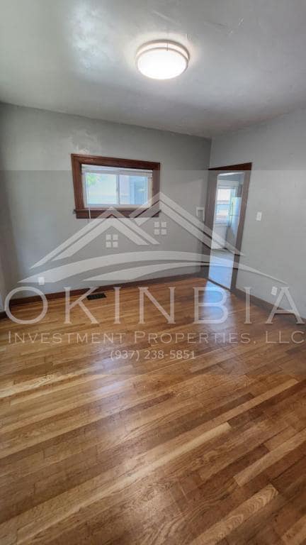 Building Photo - 219 Knecht Dr