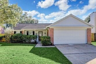 Building Photo - 5106 Spring Cir Dr