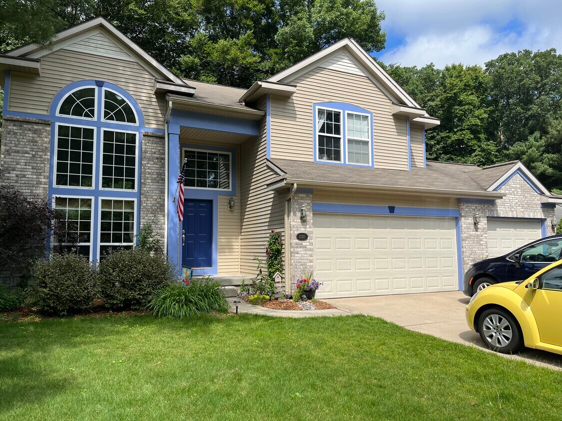 Primary Photo - 13371 Greenbriar Dr
