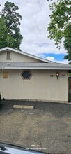 Building Photo - 525 Arleen St