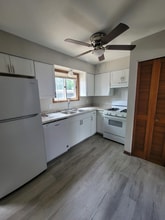 Building Photo - 331 Pershing Ave NE