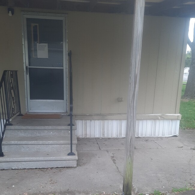 Building Photo - 1311 White Oak St