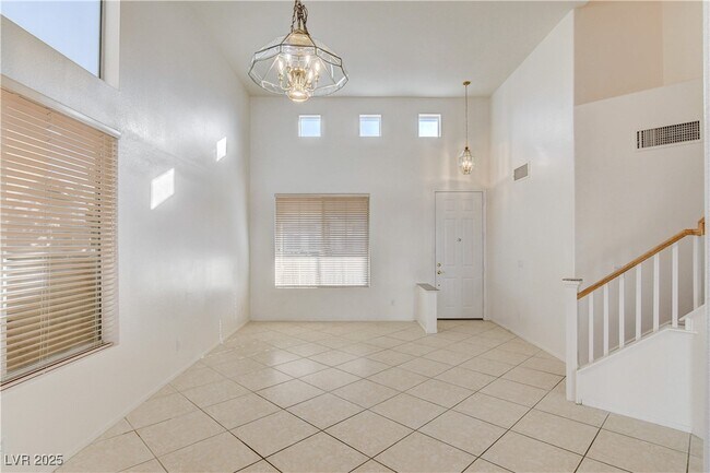 Building Photo - 2234 Le Conte Ave