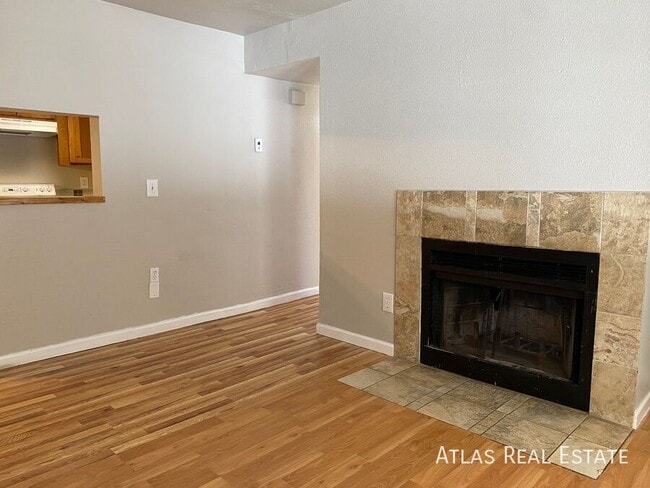 Building Photo - 851 S Uravan Ct