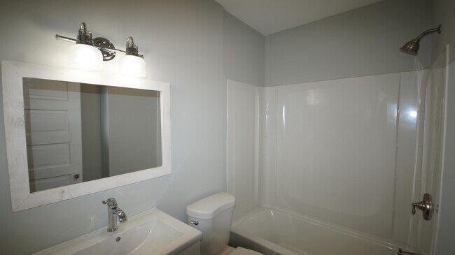 Building Photo - 2309 Thurman Ave