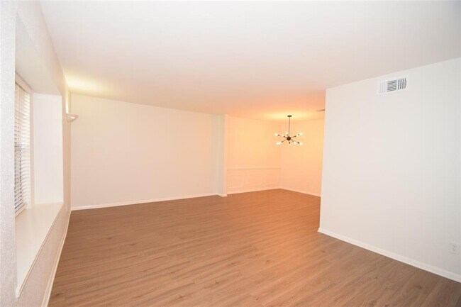 Foto del edificio - 14357 Lost Meadow Ln