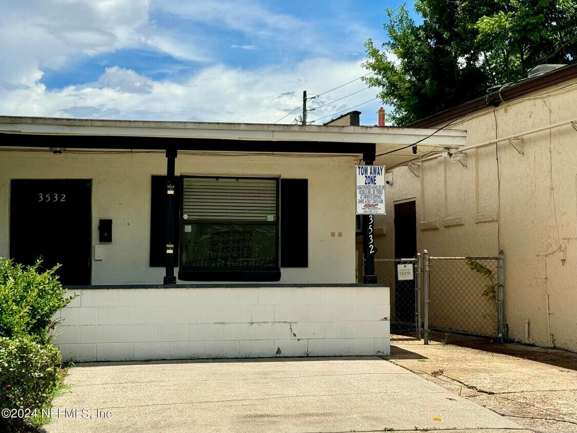 Foto principal - 3532 Corby St