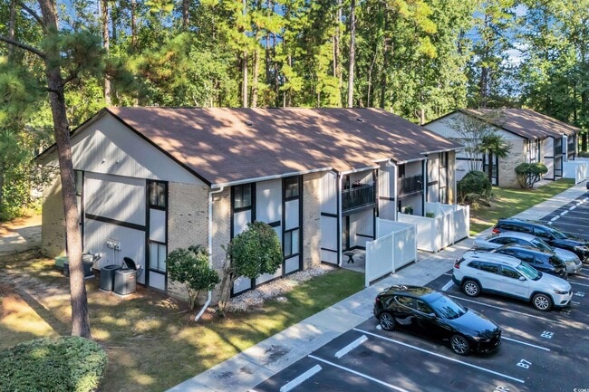 Foto del edificio - 950 Forestbrook Rd