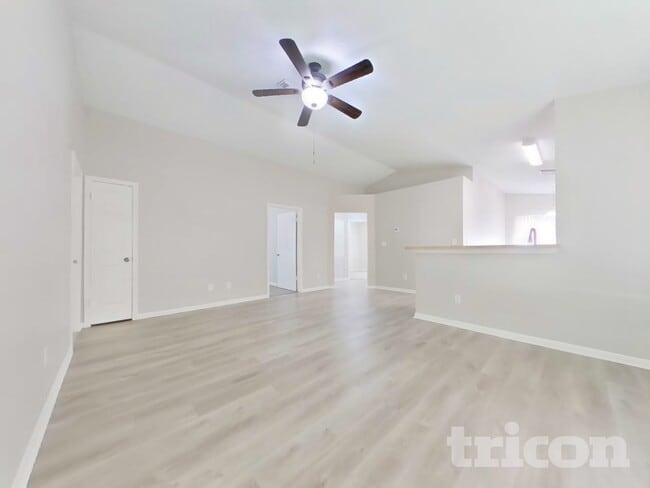 Building Photo - 3115 Kelling St