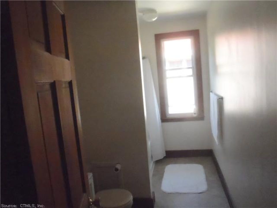 Bathroom - 50 Wilson Ave