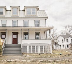 Building Photo - 5728 209