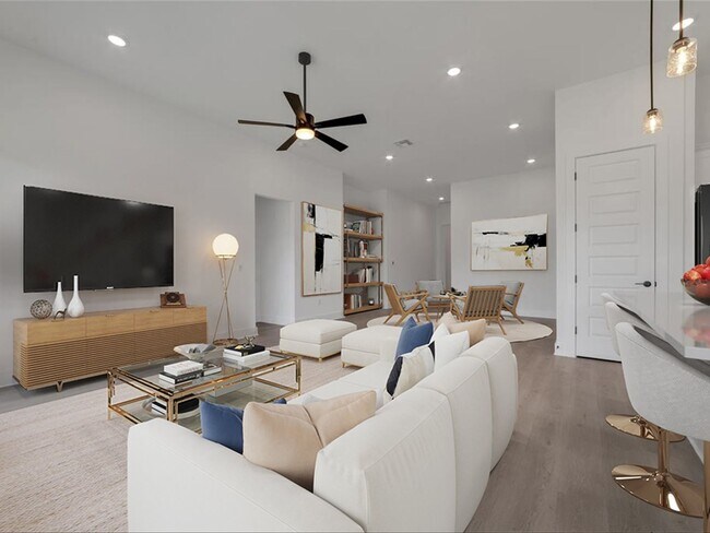 Building Photo - Brand New One Level Home Close to Everythi...