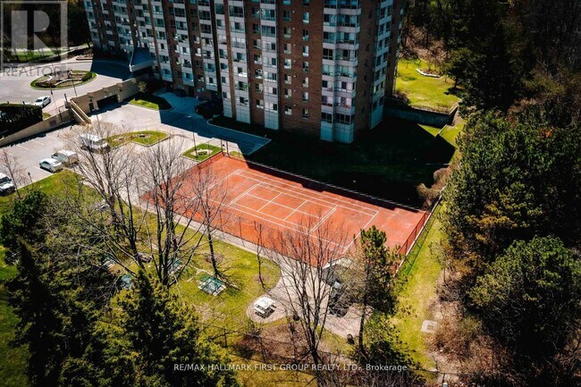Building Photo - 1485 Lakeshore Rd E
