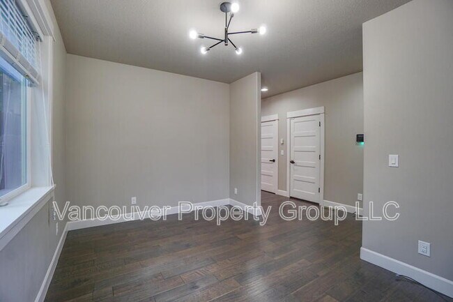 Building Photo - 3102 NE 171st St