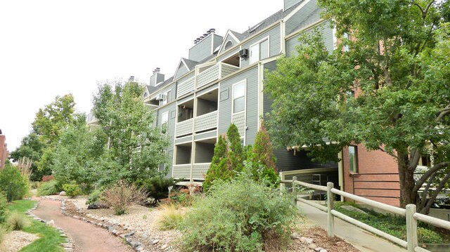 Building Photo - 2301 Pearl St