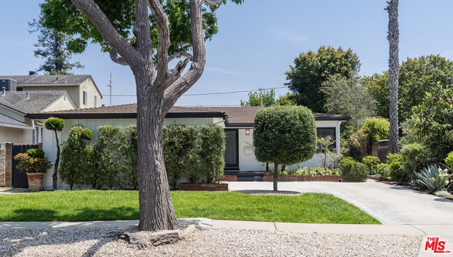 Foto del edificio - 12800 Stanwood Dr
