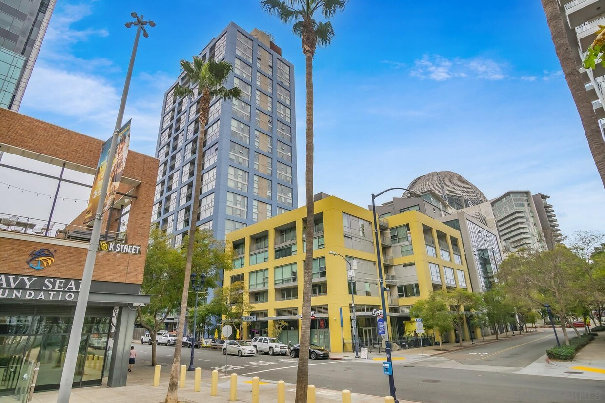 Primary Photo - 350 Eleventh Ave