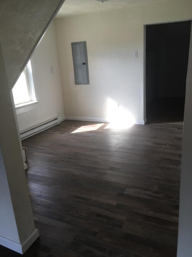 Foto del edificio - 1105 Baggaley Ave