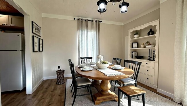 Foto del edificio - 4503 L Pl