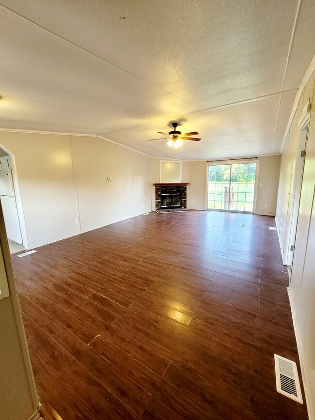 Building Photo - 15014 Todd Trail