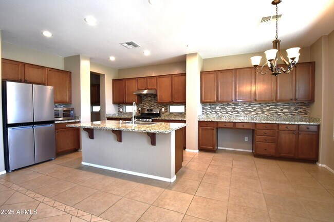 Building Photo - 4273 N 150th Ave