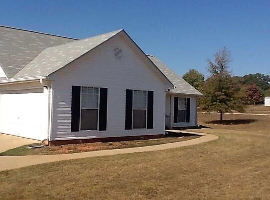 Building Photo - 2266 Stroud Rd
