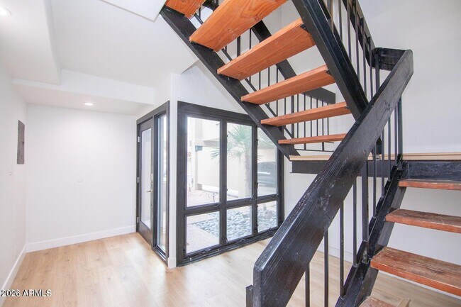 Foto del edificio - 5621 N 79th St